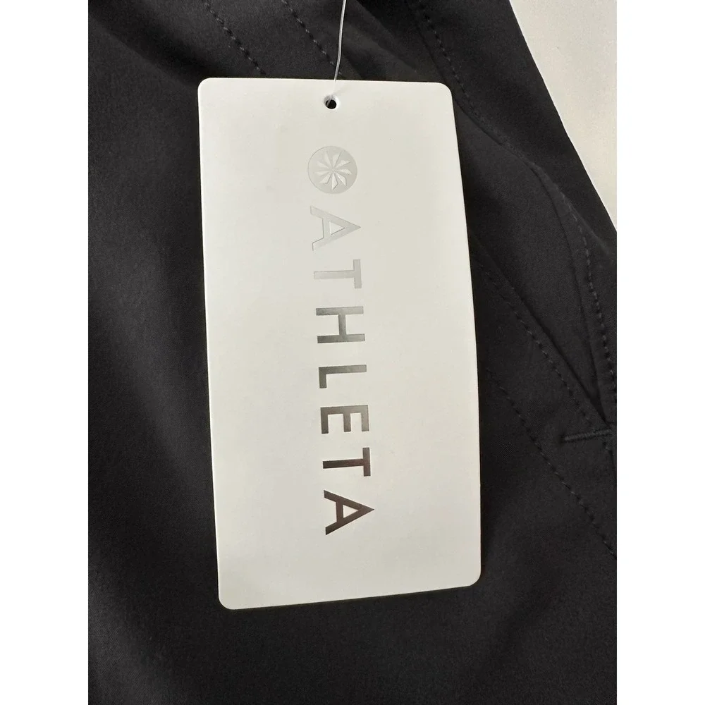 New Athleta Wayfind Short Women's Small  Performance Stretch Black Pockets